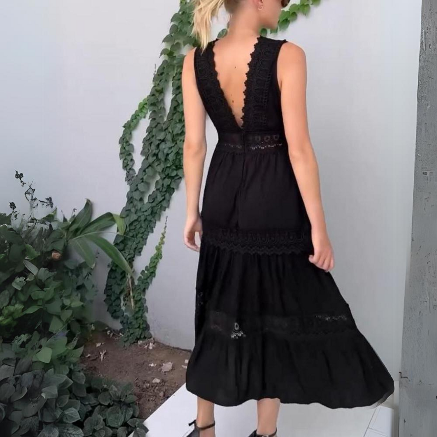 Cecelia – Cami-Kleid aus Spitze mit V-Ausschnitt