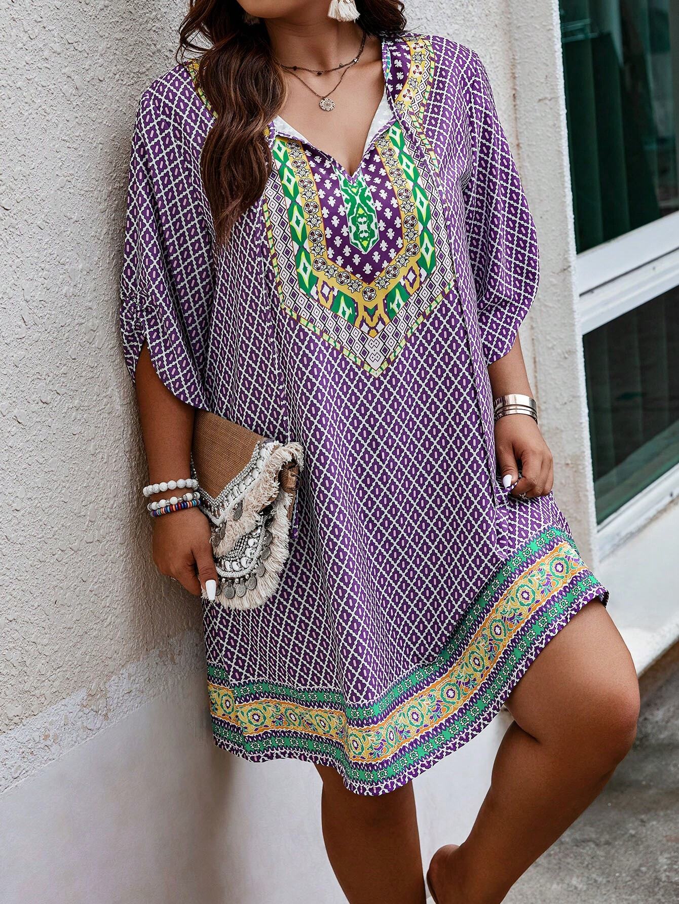 Ruby-Weinlese-inspiriertes Kleid mit Zufallsmuster