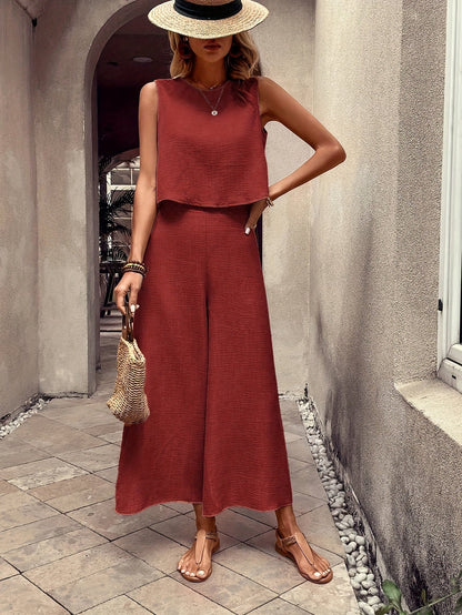 Rotes Set mit weitem Bein - Sophie