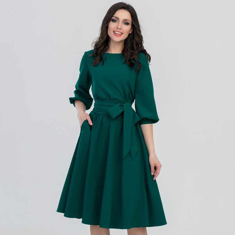 Viora | Grünes Midi-Kleid mit Bindegürtel