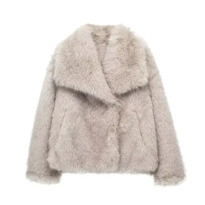 Olivia - WinterZauber Faux-Fur Mantel