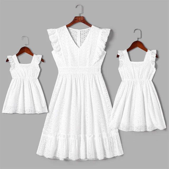 Amelie - Weißes Broderie Anglaise Kleid