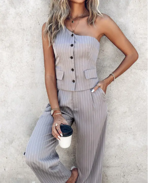 Heidi-Mode | Set aus Gestreiftem, Geknöpftem Oberteil und Hose mit Geradem Bein