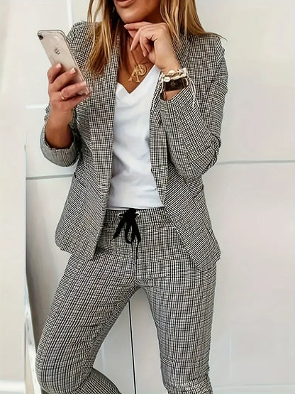 Heidi-Mode | Set aus Blazer und Hose mit Hahnentrittmuster