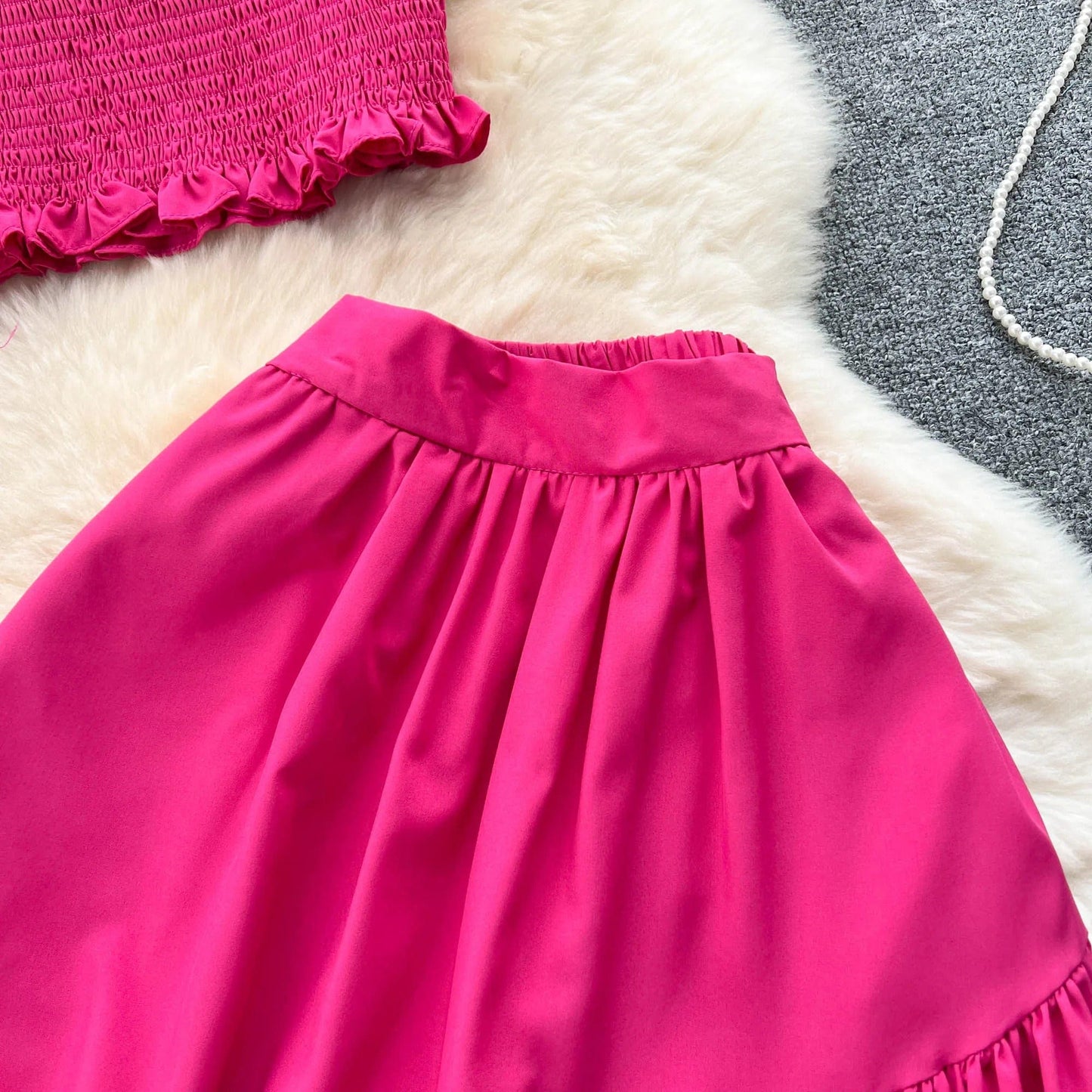 ABEGAIL - Ärmelloses plissiertes Trägertop und Rock-Set