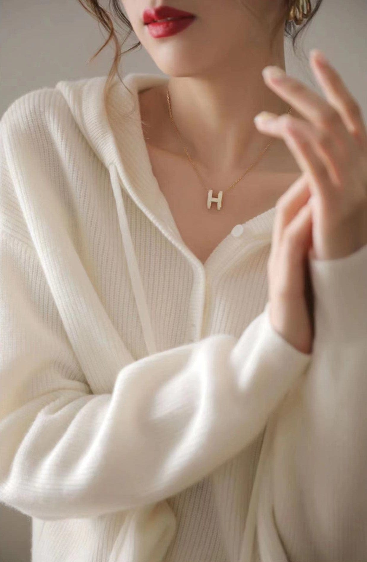 AIZEL - Lockerer Kapuzen-Kaschmirpullover